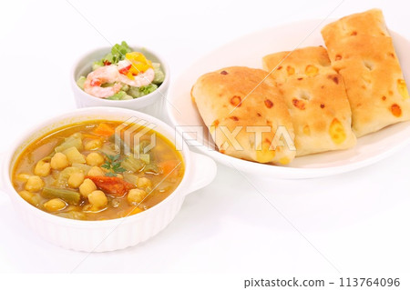 尼泊爾風格豆咖哩湯咖哩明亮的背景 113764096