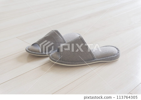 Front-opening slippers Floor 113764305