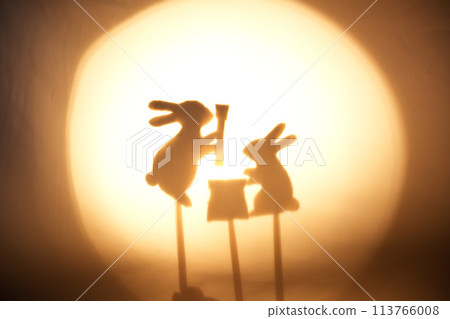 兔子搗麻糬的皮影 113766008