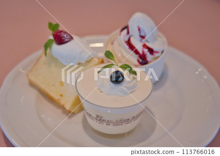 Assortment of cakes Assortment of cakes 113766016