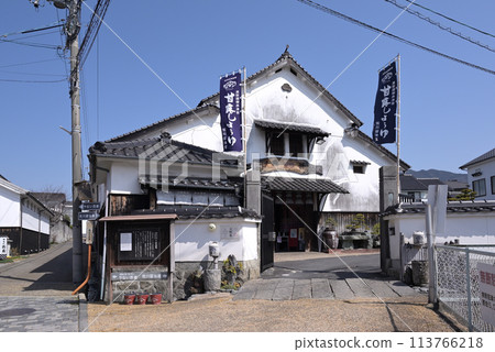 位於柳井「白牆街道」的佐川豆油釀酒廠(山口縣柳井市) 位於柳井「白牆街道」的佐川豆油釀酒廠(山口縣柳井市) 113766218