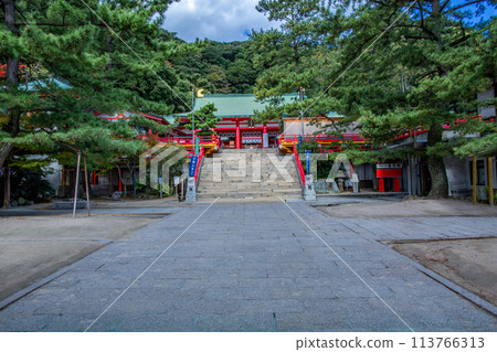 Akama Shrine 113766313