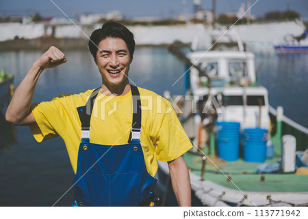 fisher, fisherman, male 113771942
