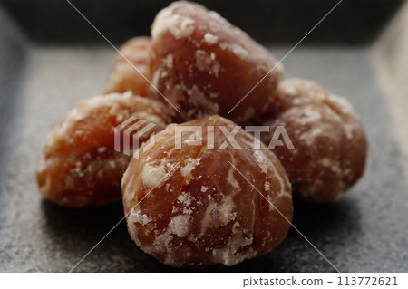 Marron Grace 113772621