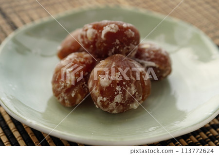 Marron Grace 113772624