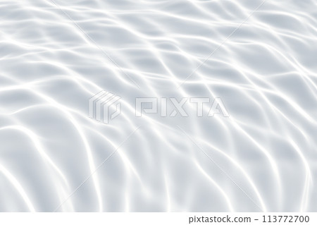 A gentle water surface 113772700