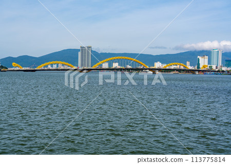 白天在越南峴港的龍橋 白天在越南峴港的龍橋 113775814