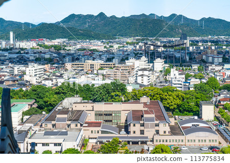 [世界遺產姬路城] [日本名城100選] 從主塔眺望姬路市東部 兵庫縣姬路市 113775834