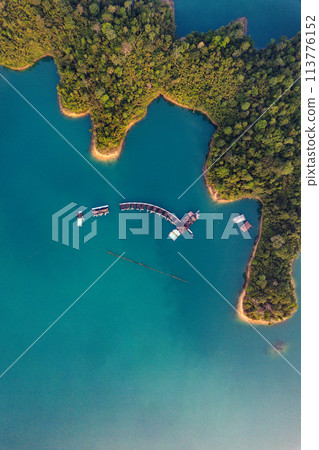 Floating bungalow on the Cheow lan Lake in Khao Sok National Park in Surat Thani, Thailand 113776152