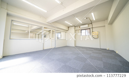 Renovated skeleton office (and warehouse) for rent Renovated skeleton office (and warehouse) for rent 113777229