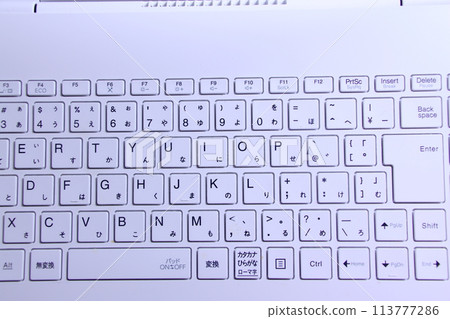 Simple keyboard 113777286
