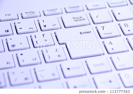 Simple keyboard 113777383