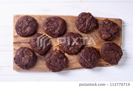 Group of homemade american chocolate cookies 113778719