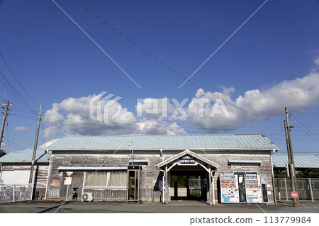 藍天和懷舊的車站大樓 藍天和懷舊的車站大樓 113779984