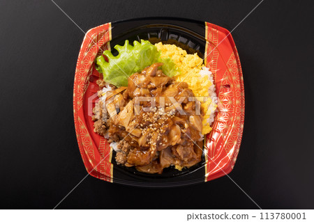 Three-color chicken rice bowl bento 113780001