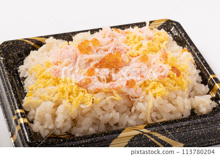 Snow crab rice bowl bento Snow crab rice bowl bento 113780204