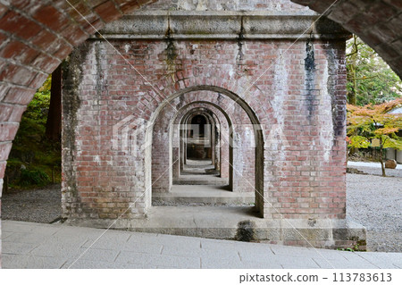 Nanzenji Suirokaku Arch Kyoto's tourist attraction Retro brick structure Popular spot 113783613