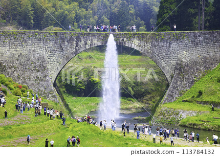 Exciting water discharge (Kamimashiro-gun, Kumamoto) 113784132