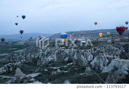 Balloon tour, balloon, World Heritage Site, Cappadocia, Türkiye, Asia 113793017