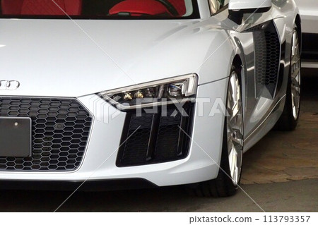 Imported car image: Audi R8 Coupe front mask 113793357