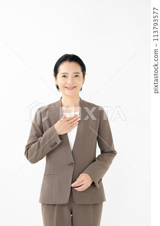 Middle women in suit shape Middle women in suit shape 113793577