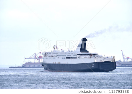 Cargo and passenger ship, from Nanao to Aioi 113793588