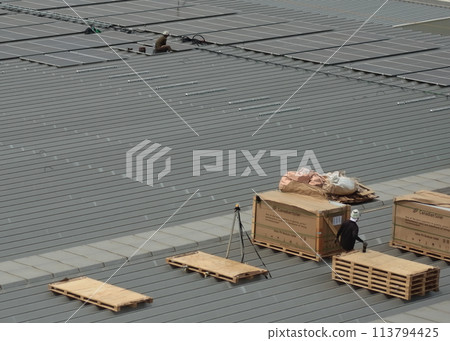 太陽能板安裝 太陽能板安裝 113794425