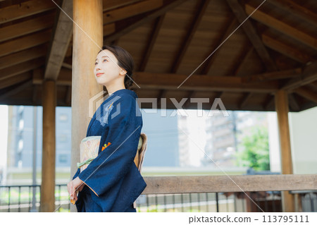 穿著和服來訪的女人 穿著和服來訪的女人 113795111