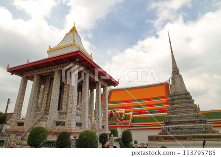 鄭王廟(Wat Arun),又稱黎明寺,位於泰國首都曼谷湄南河畔。 鄭王廟(Wat Arun),又稱黎明寺,位於泰國首都曼谷湄南河畔。 113795785