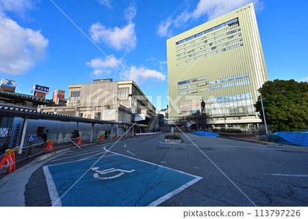South side of Kobe JR Sannomiya Station, just before redevelopment work begins South side of Kobe JR Sannomiya Station, just before redevelopment work begins 113797226