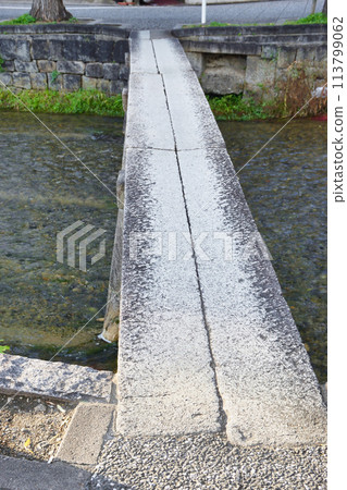 Kyoto Shirakawa Single Bridge (Higashiyama Ward, Kyoto City) 113799062