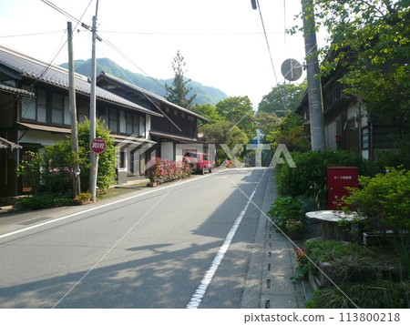 Chichibu Highway and Niekawa Post Station (Chichibu City, Saitama Prefecture) 113800218