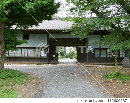 Negishi family's tenement gate (Kumagaya City, Saitama Prefecture) 113800287