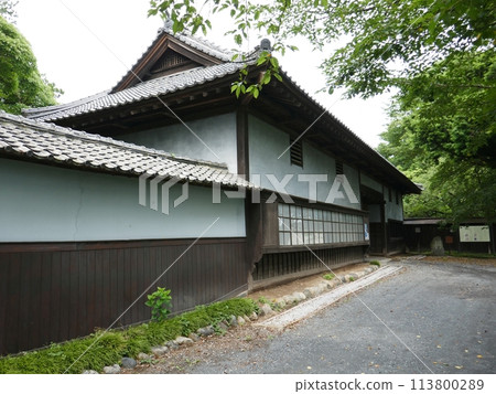 Negishi family's tenement gate (Kumagaya City, Saitama Prefecture) 113800289