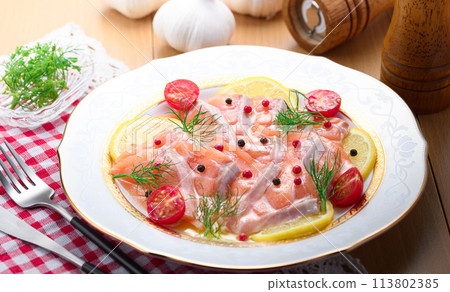 三文魚生牛肉片 三文魚生牛肉片 113802385