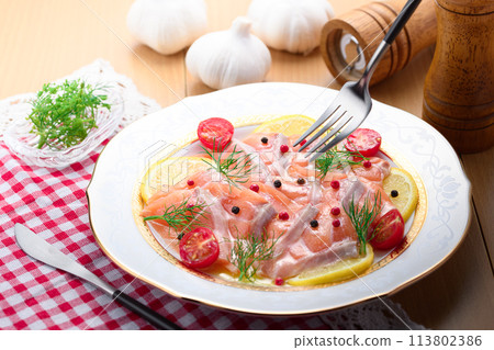 三文魚生牛肉片 113802386