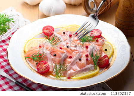 三文魚生牛肉片 113802387