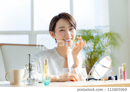 美女中年婦女 美女中年婦女 113805069