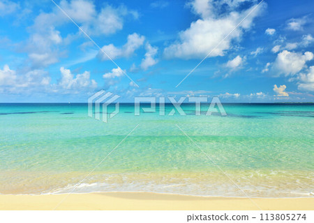 Okinawa Miyako Island Sunayama beach with blue sky and sea Okinawa Miyako Island Sunayama beach with blue sky and sea 113805274