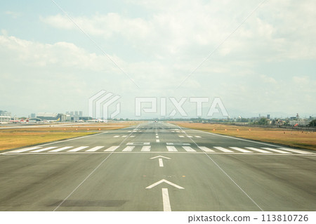 起飛前從飛機上看到的跑道景觀 113810726