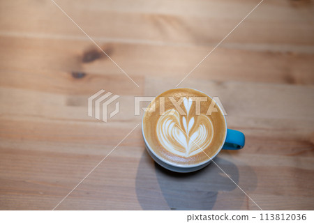 Latte art cafe thumbnail image Latte art cafe thumbnail image 113812036