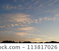 日落和飛機雲彩 113817026