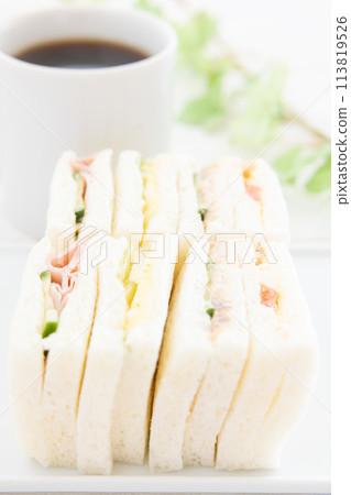 美味混合三明治 美味混合三明治 113819526