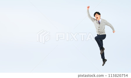 男學生製服跳躍全身照 男學生製服跳躍全身照 113820754