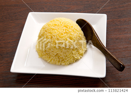 Saffron rice 113821424
