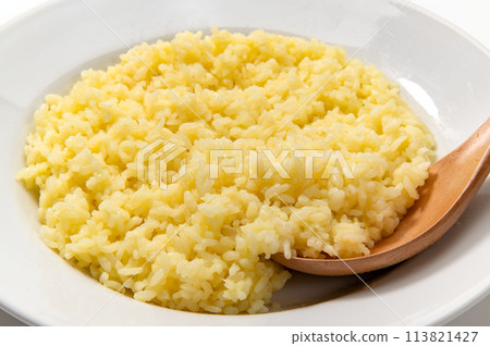 Saffron rice 113821427