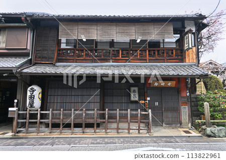 講述江戶末期歷史的京都伏見的船旅館寺田屋 113822961