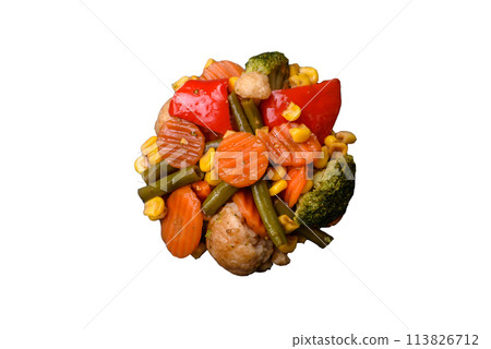 Delicious healthy vegetables steamed carrots, broccoli, asparagus beans and peppers 113826712
