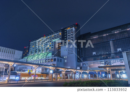 Kyoto night view: Kyoto Station Building at midnight 113833932