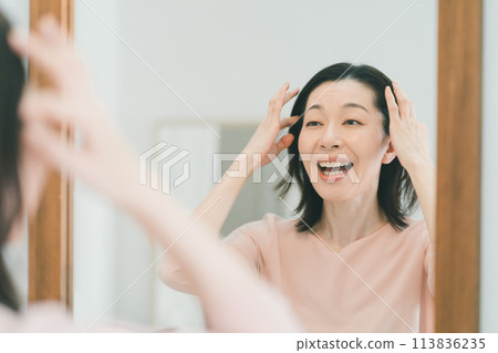 女生 女孩 女性 113836235